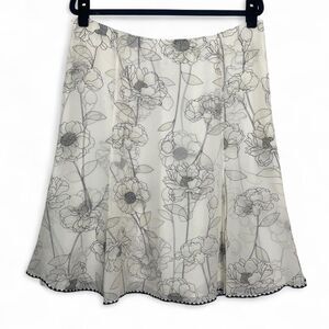 WHBM 100% Silk White Floral Skirt Black Trim Size 12